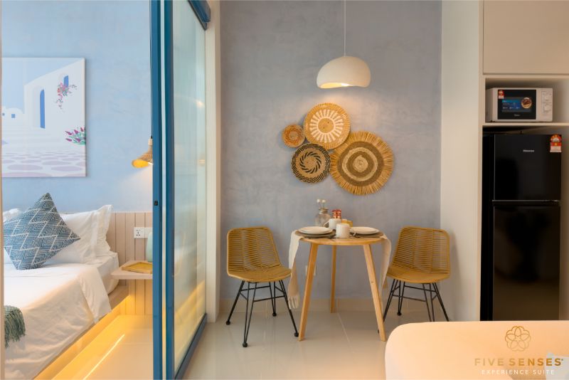 Signature One Bedroom Bathtub Suite - room photo 9